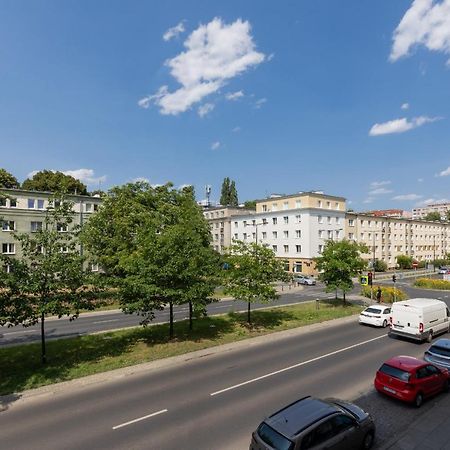 Stylish & Trendy 1 Bedroom Apartment Wola With Parking By Renters Варшава Экстерьер фото