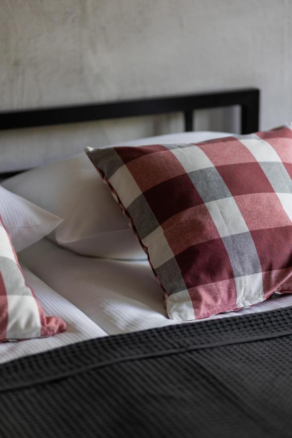 Stylish & Trendy 1 Bedroom Apartment Wola With Parking By Renters Варшава Экстерьер фото