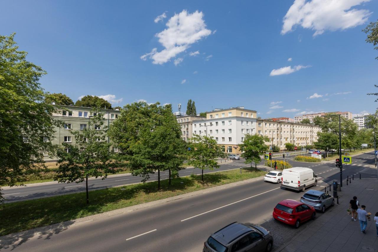 Stylish & Trendy 1 Bedroom Apartment Wola With Parking By Renters Варшава Экстерьер фото